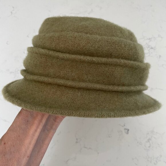 Picabo Black 100% Wool Funky Fall Hat w Side Bow Detail Moss Green Sz OS - Picture 3 of 9